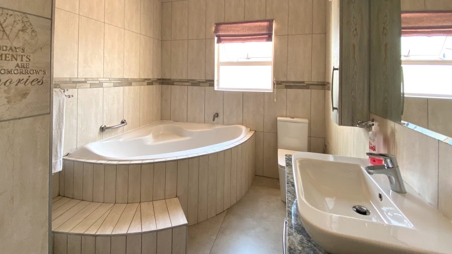 4 Bedroom Property for Sale in Port Owen Western Cape